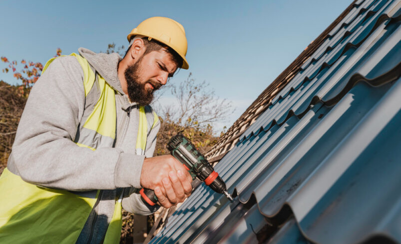 Les Techniques de Réparation d’une Toiture en Zinc